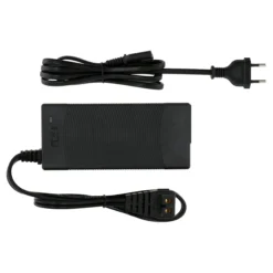 Adaptateur 12V / 220V - prise UE