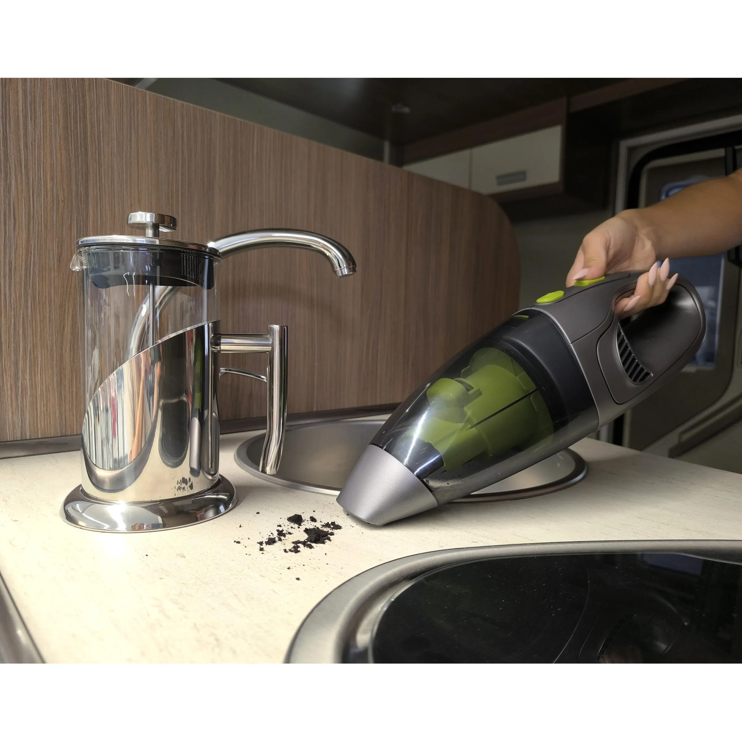 Aspirateur à main rechargeable 12/220V lithium