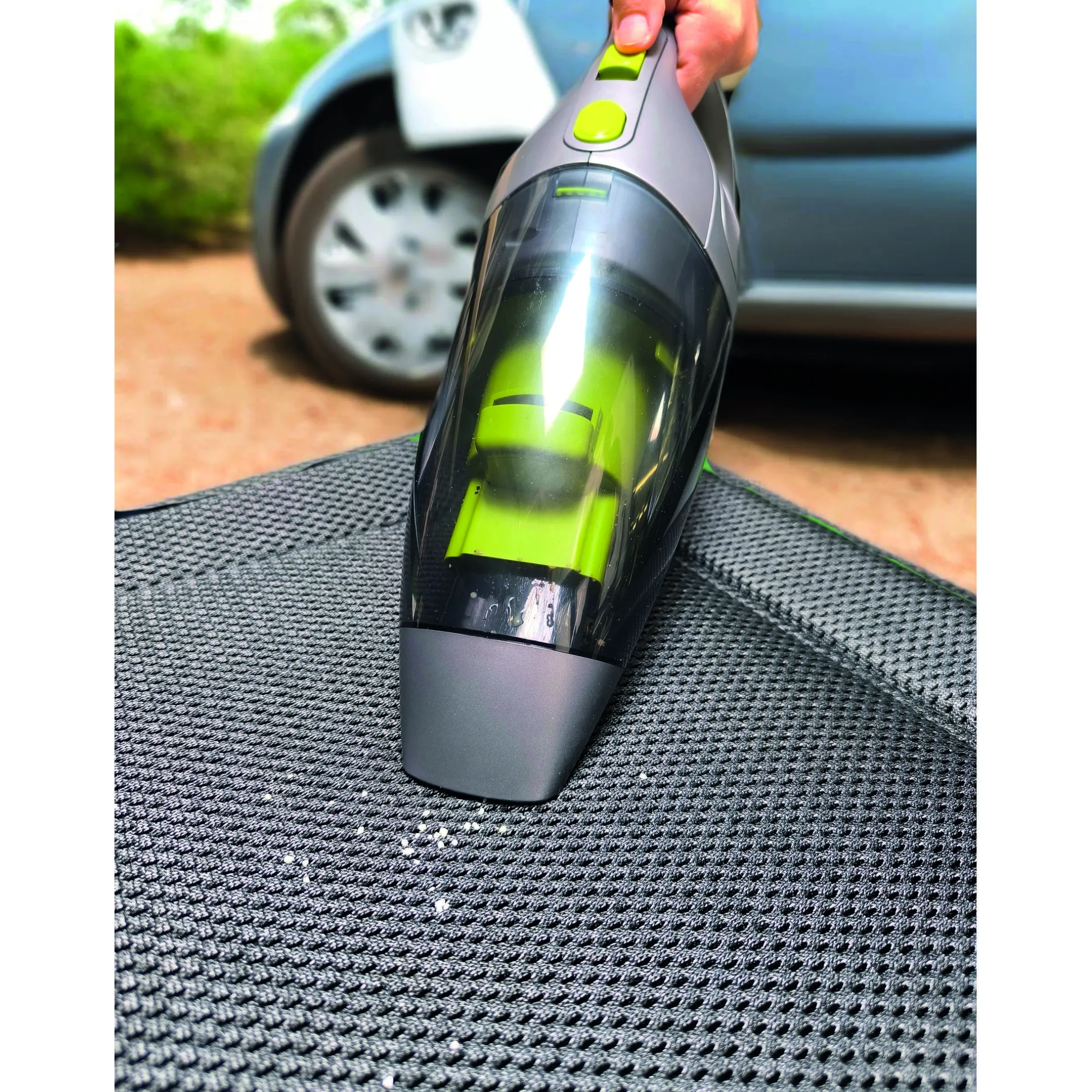 Aspirateur à main rechargeable 12/220V lithium
