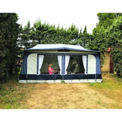 Auvent traditionnel pour caravane Caucase