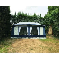 Auvent traditionnel pour caravane Caucase