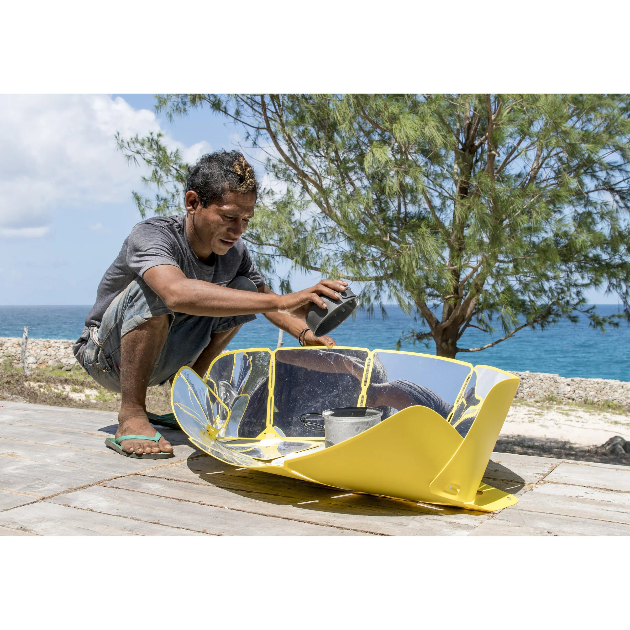 Cuiseur solaire pliable Sungood pour camping