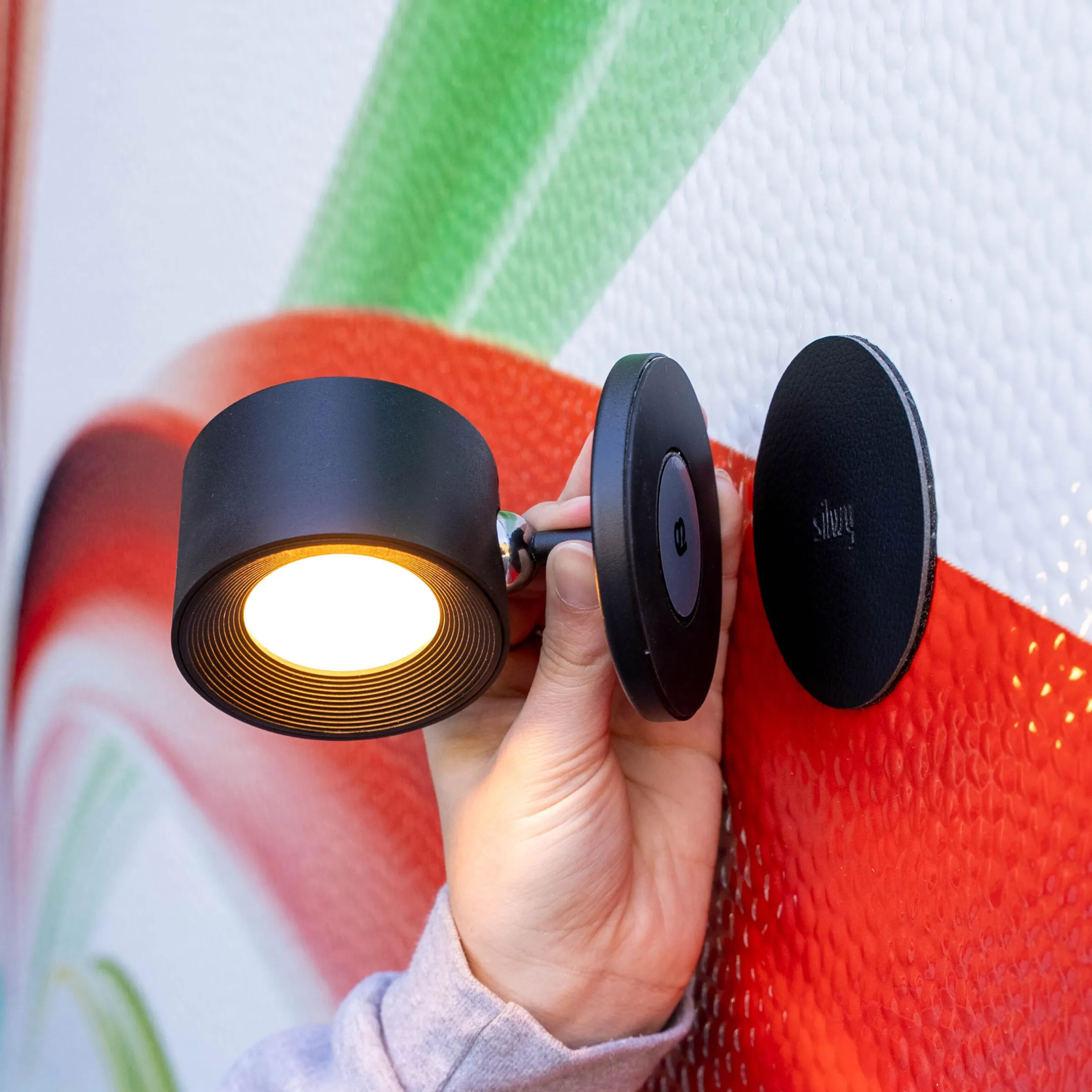 Lampe murale magnétique avec adaptateur mural noir