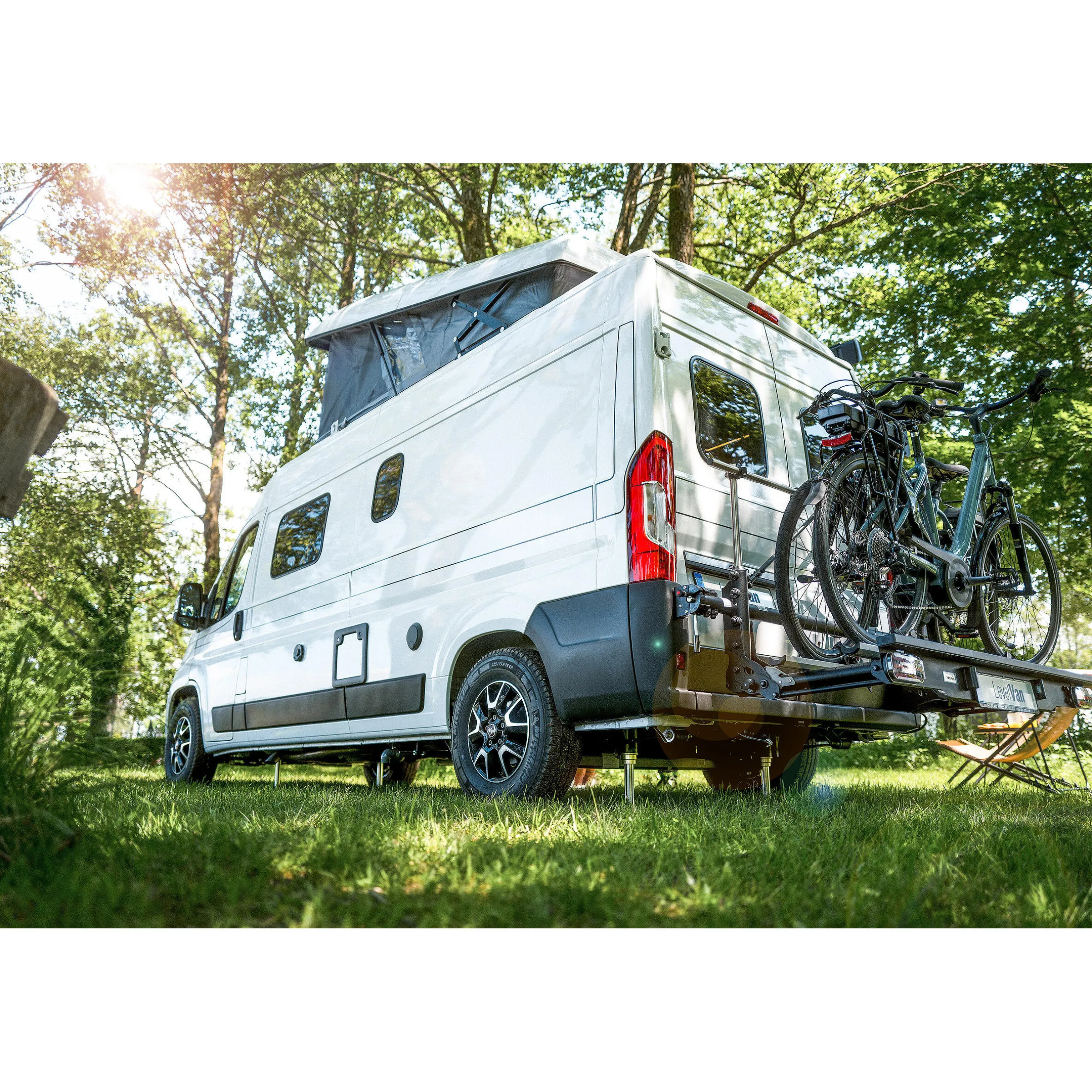 Level Van X250