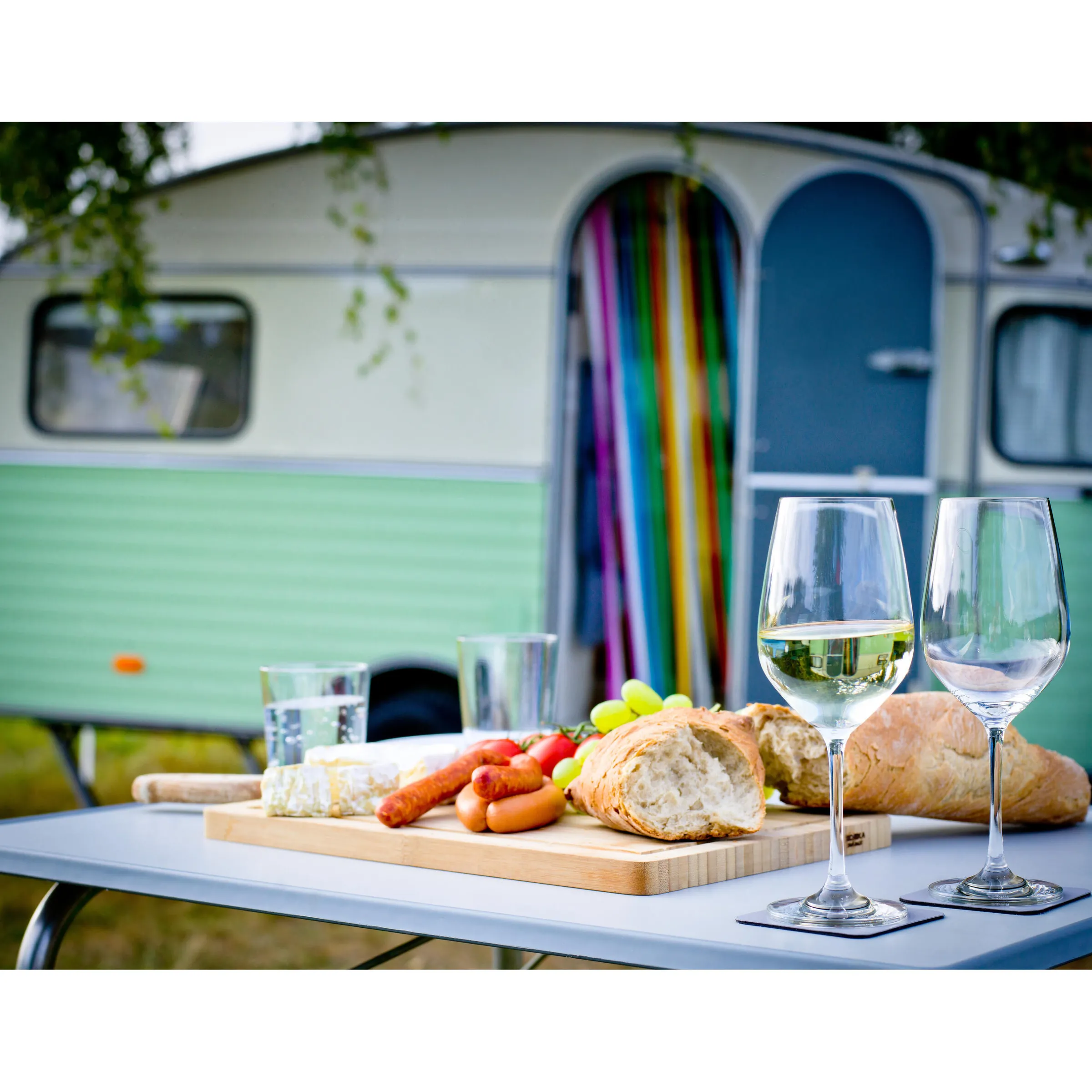 Lot de 2 verres à vin en cristal aimantés