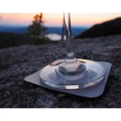 Lot de 2 verres à vin en cristal aimantés