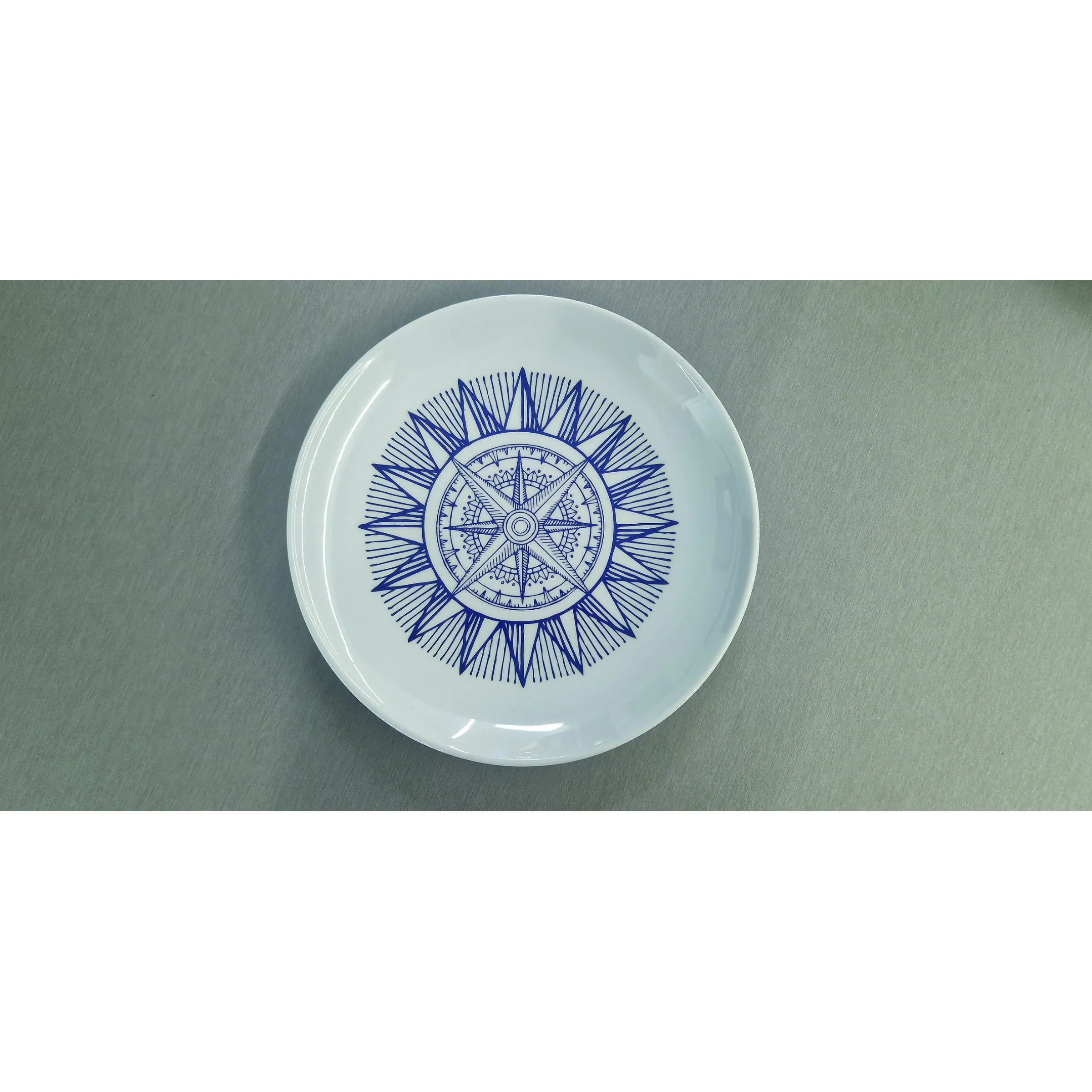 Pack 4 assiettes mélamine Cardinal