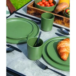 Pack vaisselle mélamine Patom 16 pièces vert