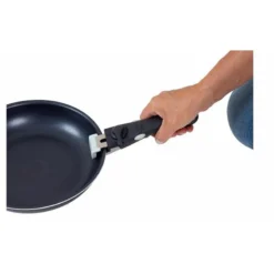 Set de casseroles et poêles empilables