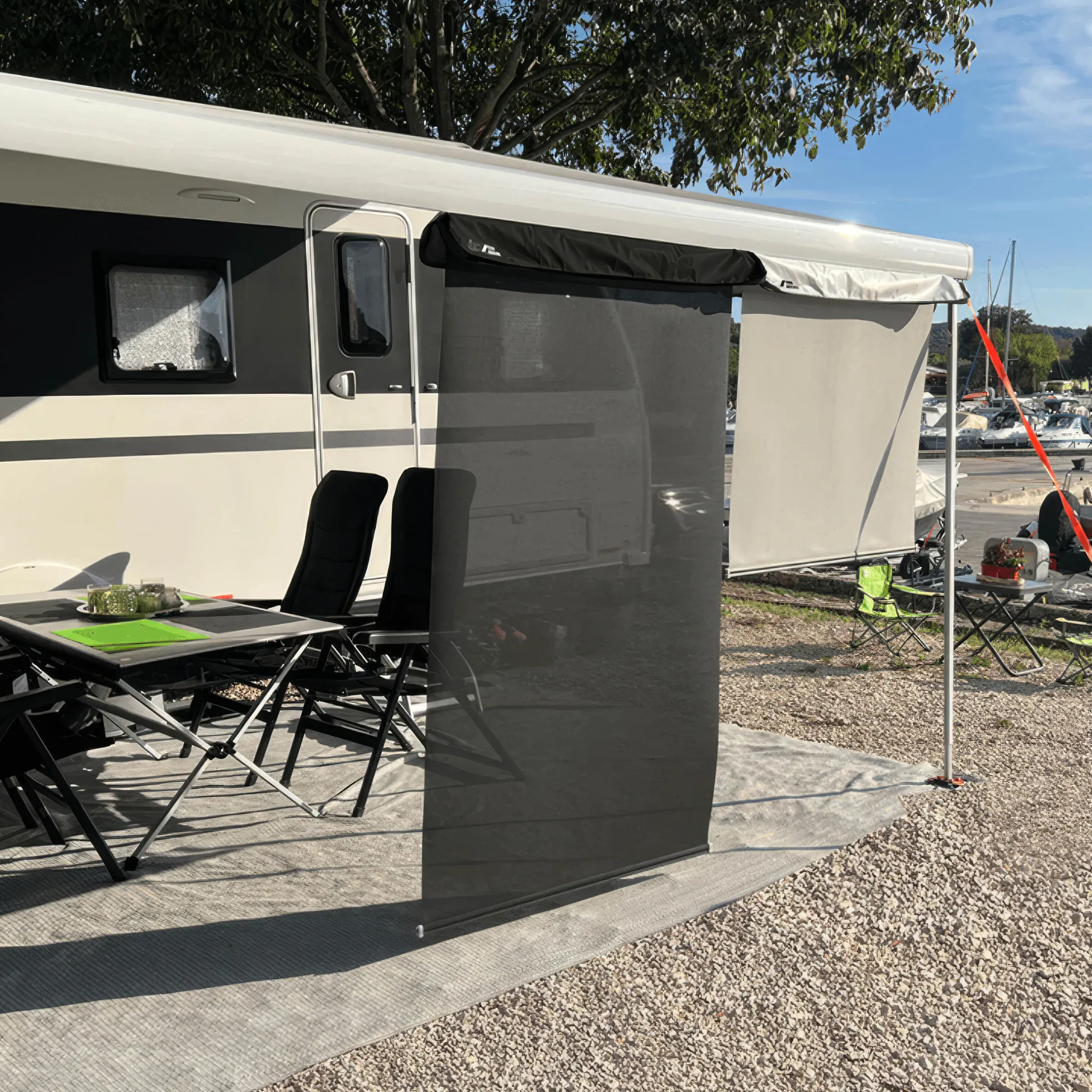 SunBreak – Pare-Soleil Modulable pour Rail de Store