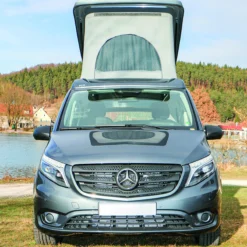 Toit relevable sca 152 pour Mercedes Vito long à partir de 2015. Ouverture avant.